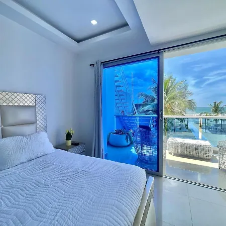 Exclusiva Frente A La Playa Villa